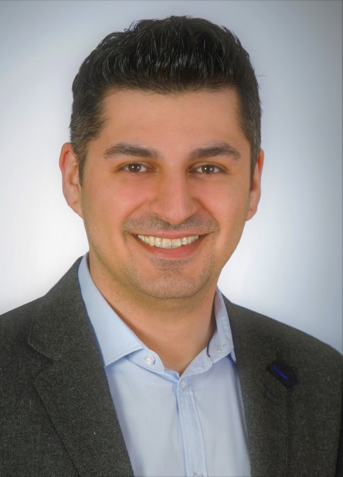 Porträt Reza Mazhari